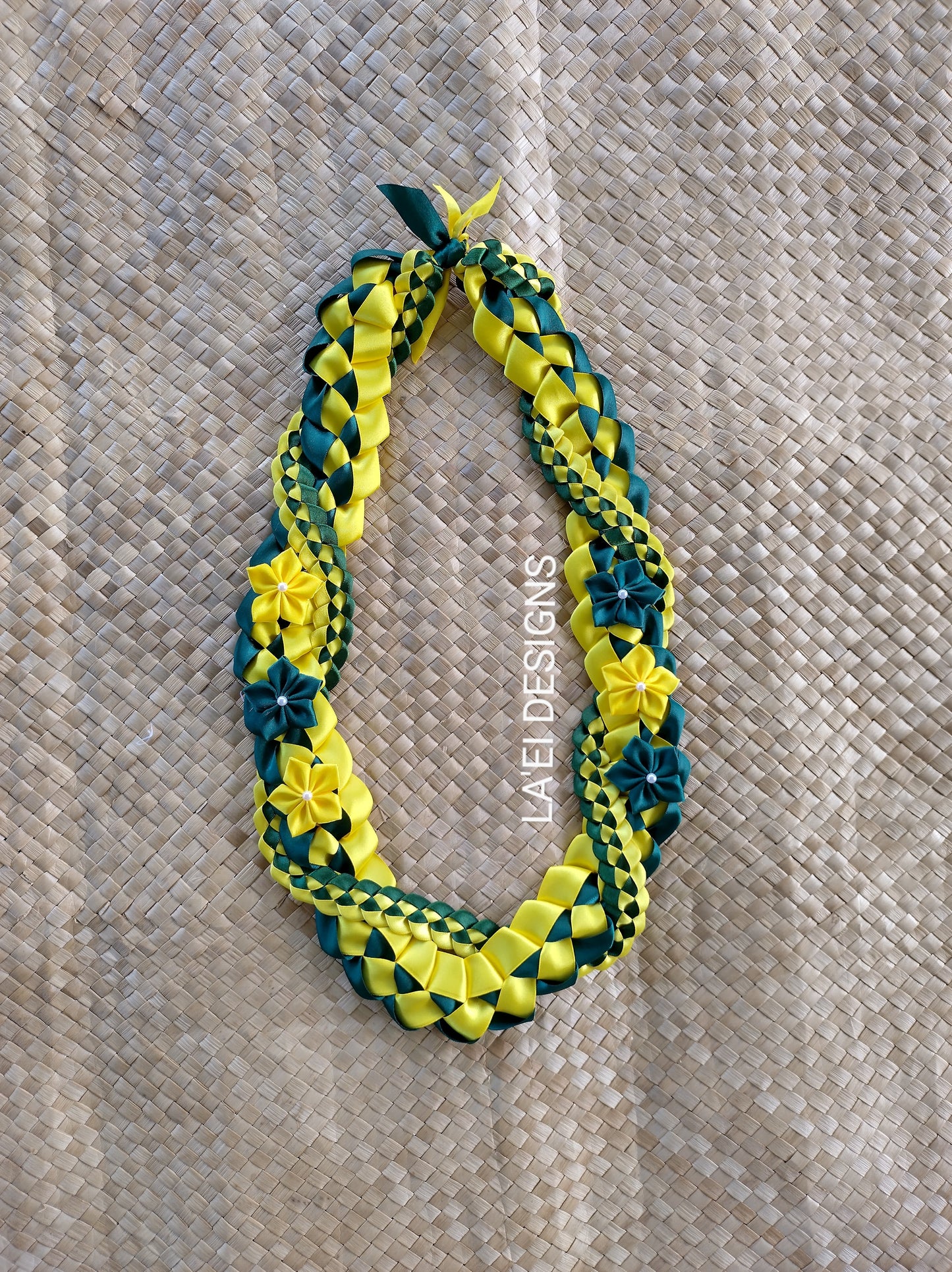 Decorated Twisted Braid Lei