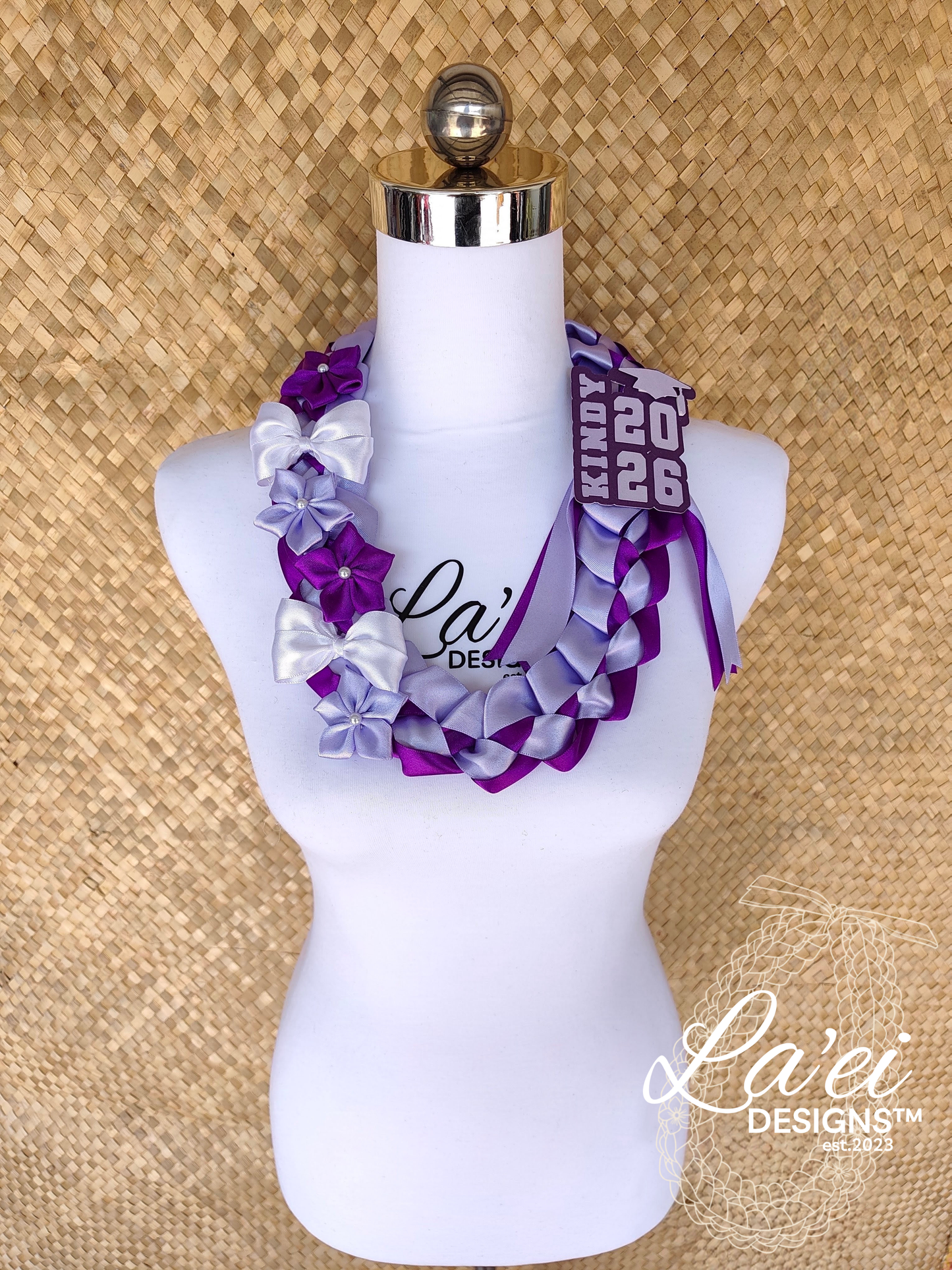 Decorated Single Braid Lei W/ Kindy Badge
