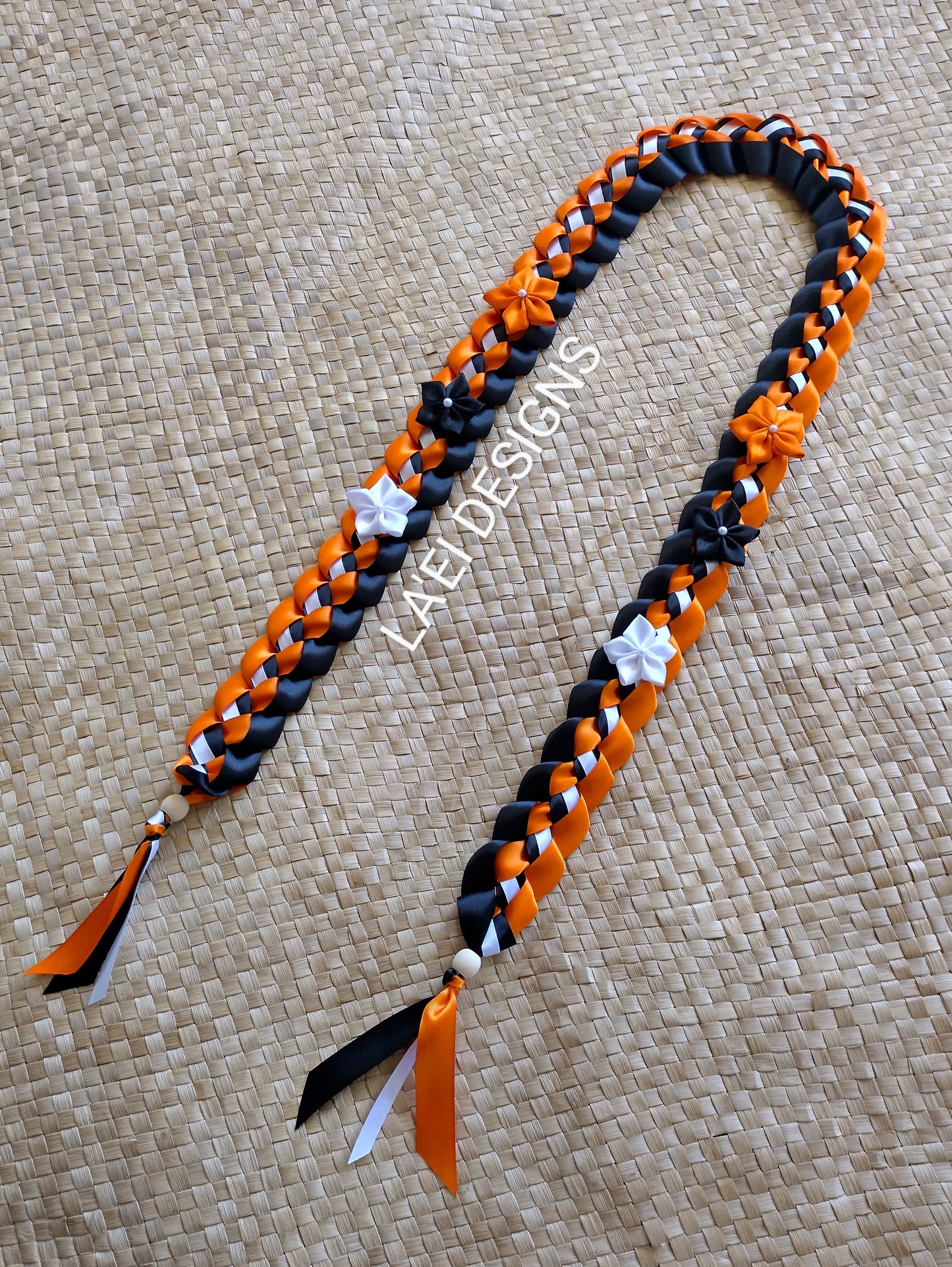 Decorated Single Open Braid Lei