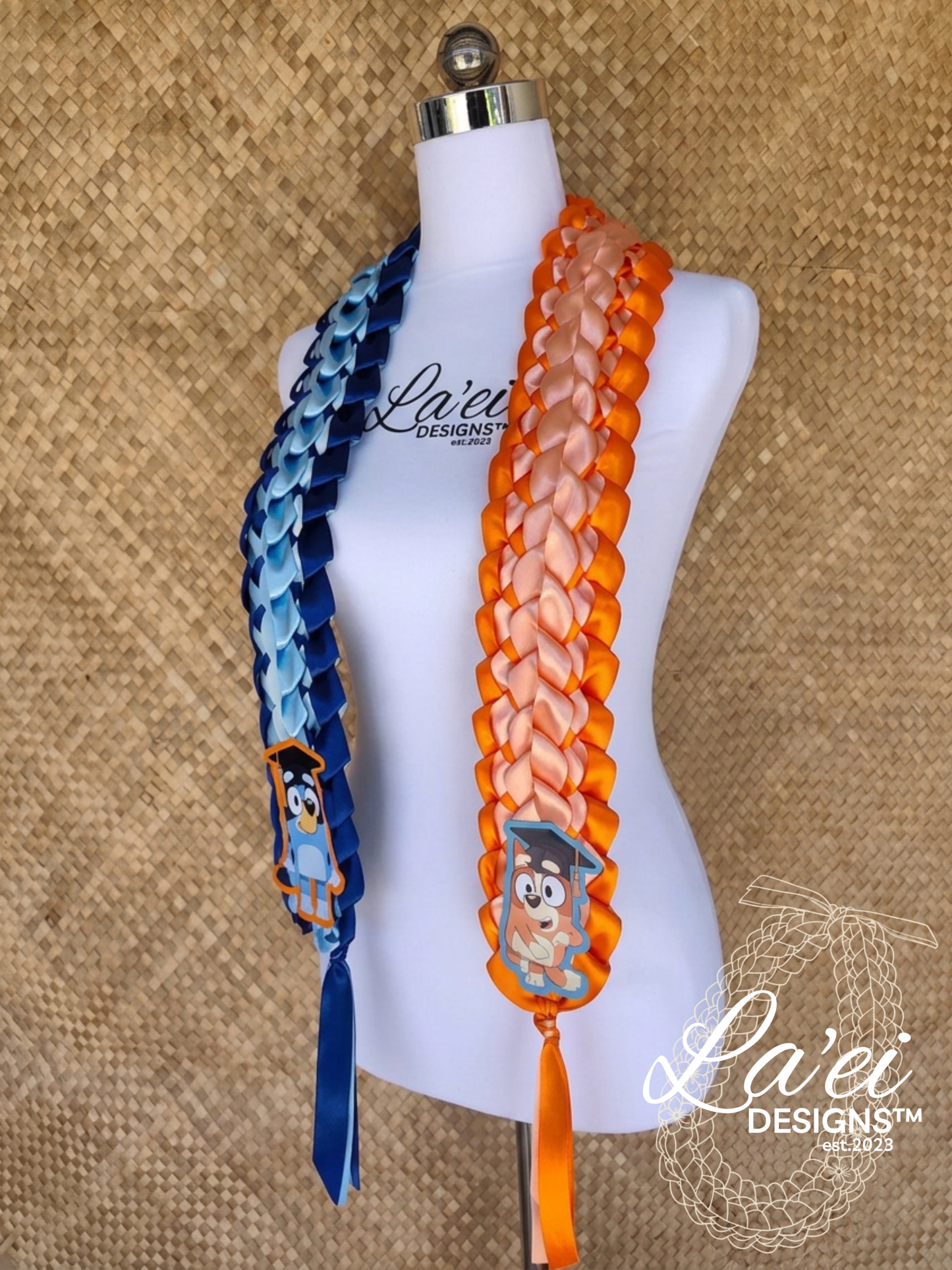 Open double lei - Bluey inspired