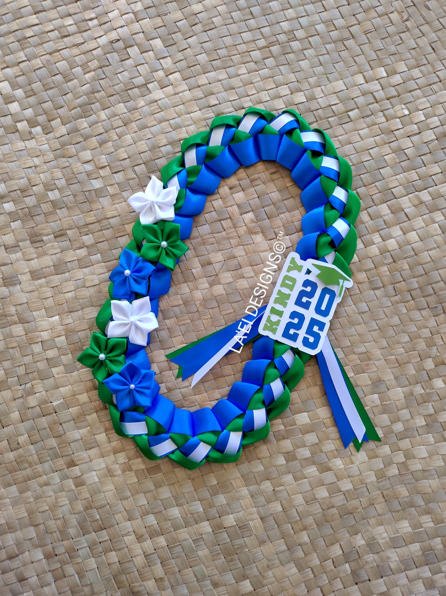 Decorated Single Braid Lei W/ Kindy Badge