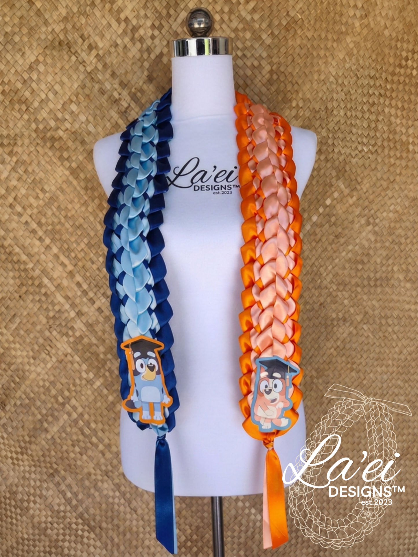 Open double lei - Bluey inspired