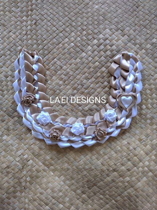 Decorated Rest In Love Ula / Lei